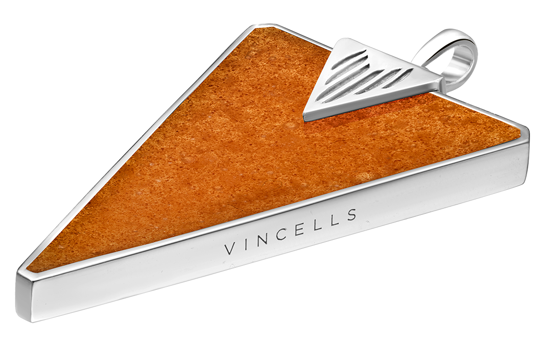 Jewelry made <br>of white wine